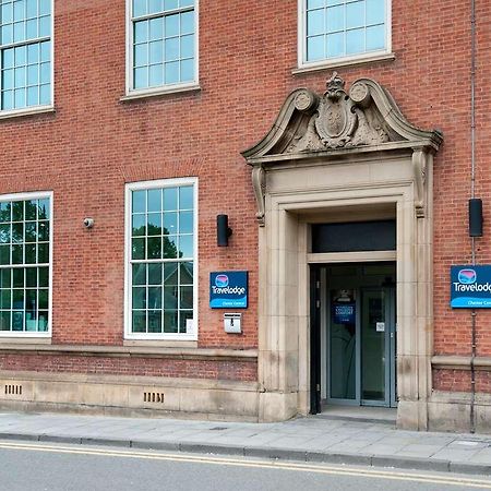 Travelodge Chester Central Esterno foto